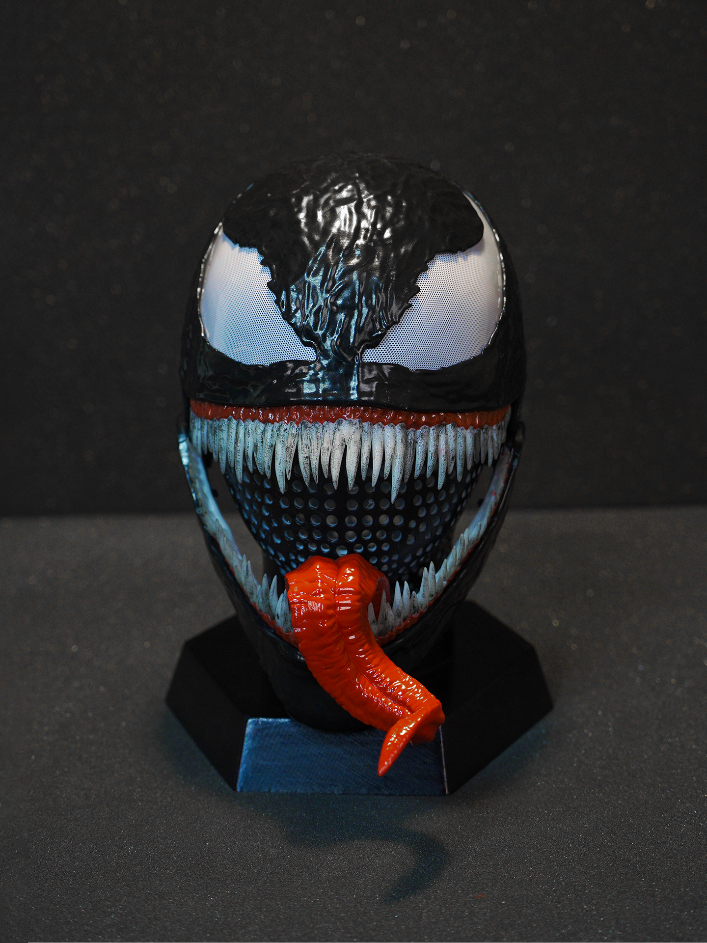 Venom mask